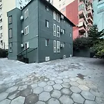 Enzo Hotel Near Lake Tirana